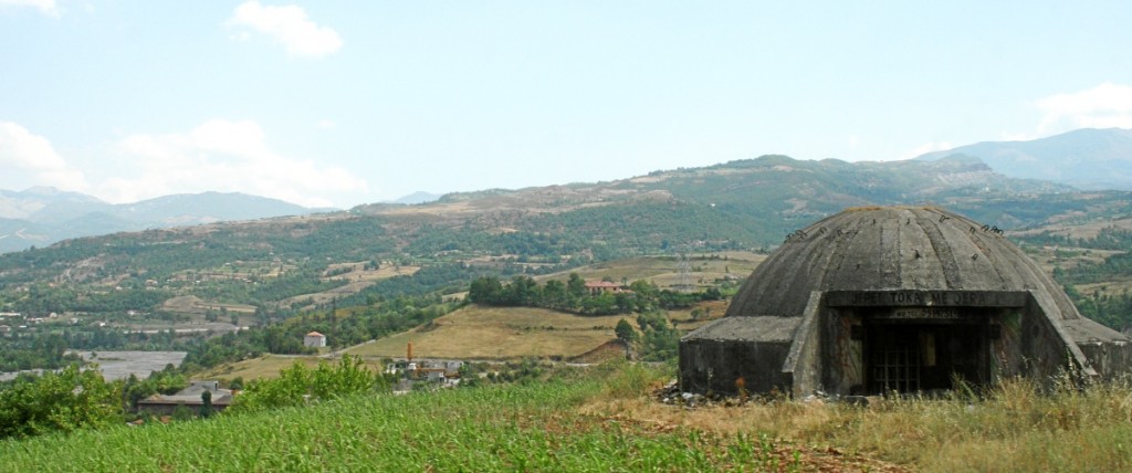 Albanien, Straße, Bunker